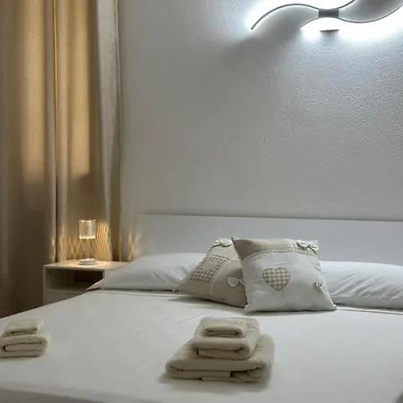 Ferienhaus Lollo Camporosso (Liguria)