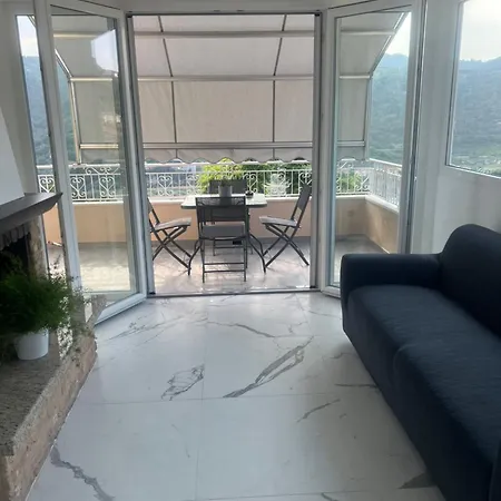 Lollo Vakantiehuis Camporosso (Liguria)